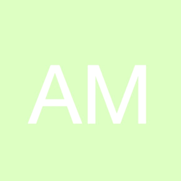 Meet your Posher, Amanda - Picture 1 of 2